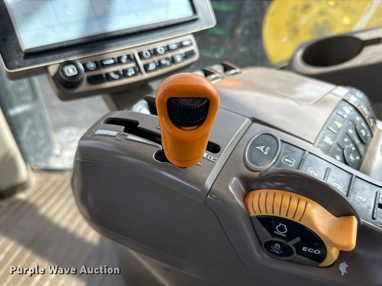 image for item DG4292 2014 John Deere 7210R MFWD tractor