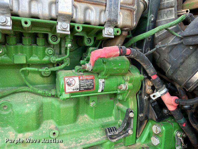 image for item DG4292 2014 John Deere 7210R MFWD tractor