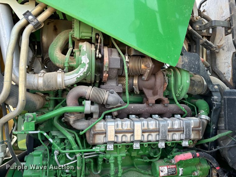 image for item DG4292 2014 John Deere 7210R MFWD tractor