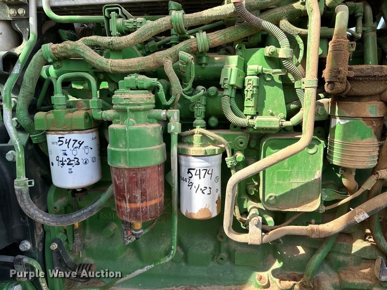 image for item DG4292 2014 John Deere 7210R MFWD tractor