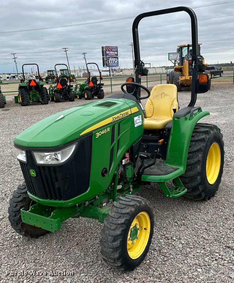 image for item DG4295 2018 John Deere 3046R MFWD tractor