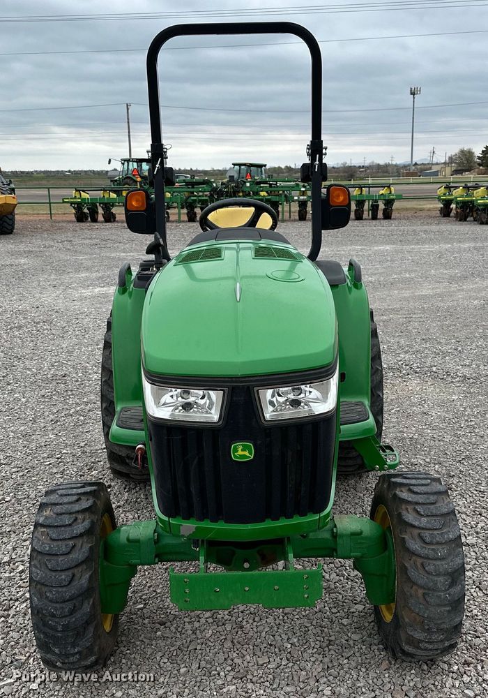image for item DG4295 2018 John Deere 3046R MFWD tractor