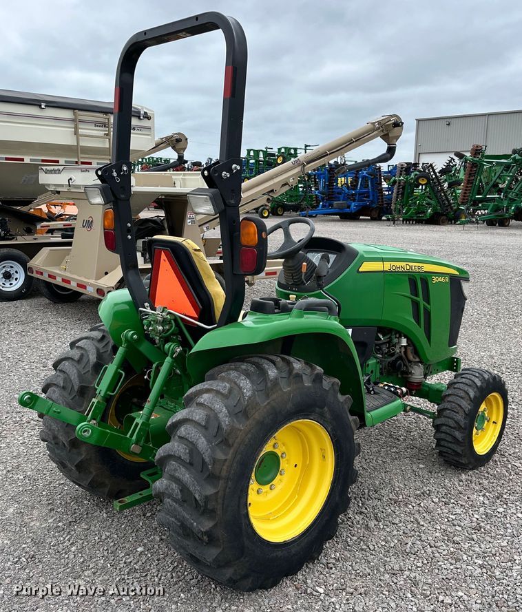 image for item DG4295 2018 John Deere 3046R MFWD tractor