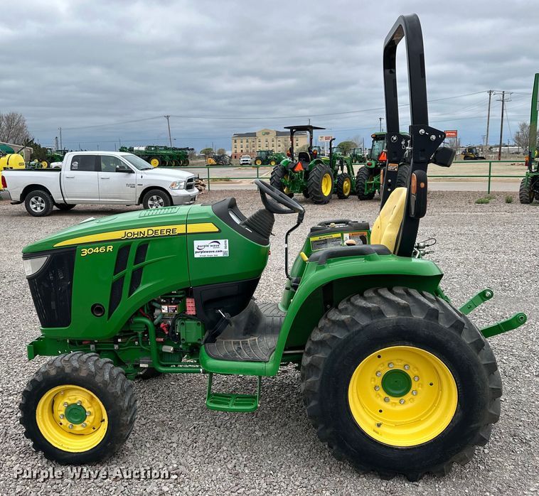 image for item DG4295 2018 John Deere 3046R MFWD tractor