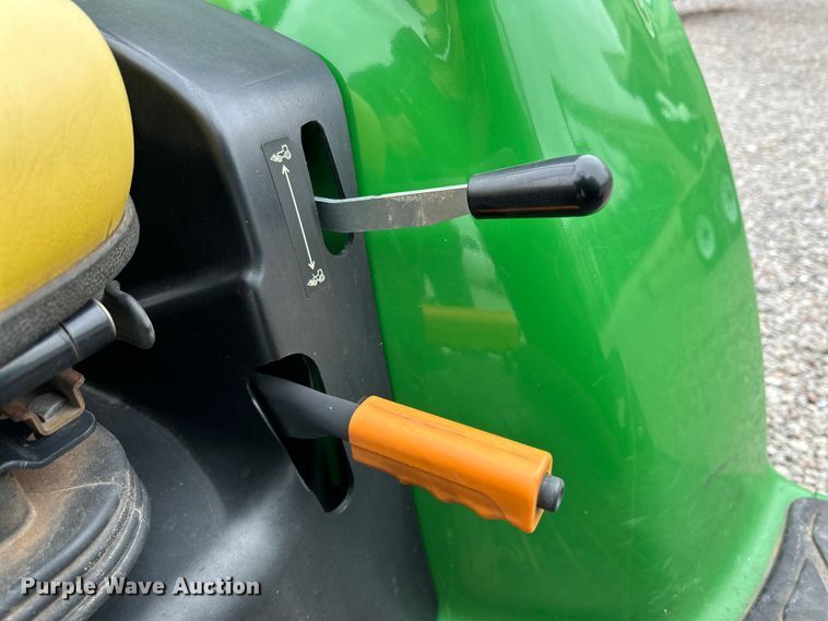 image for item DG4295 2018 John Deere 3046R MFWD tractor