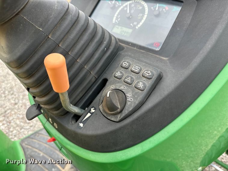 image for item DG4295 2018 John Deere 3046R MFWD tractor