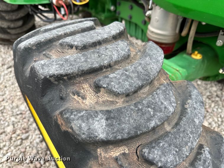 image for item DG4295 2018 John Deere 3046R MFWD tractor