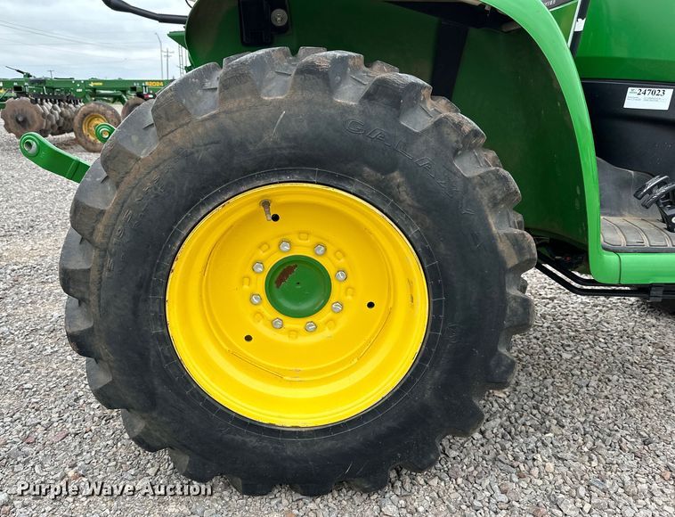 image for item DG4295 2018 John Deere 3046R MFWD tractor