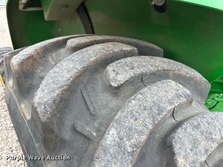 image for item DG4295 2018 John Deere 3046R MFWD tractor