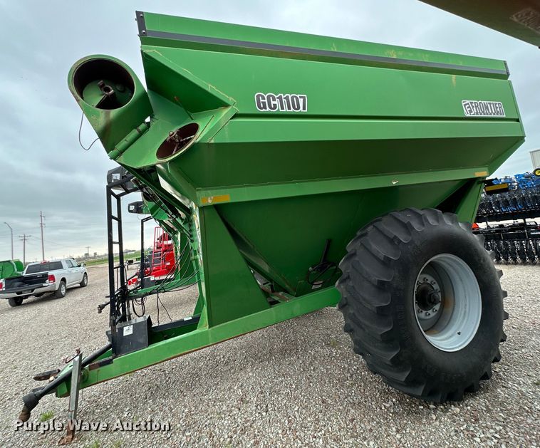 image for item DG4297 Frontier  grain cart
