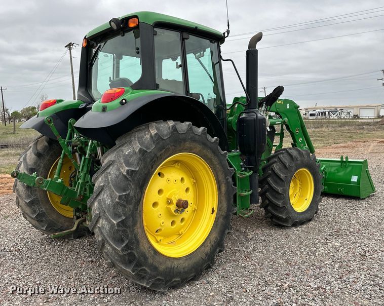 image for item DG4299 2016 John Deere 6120M MFWD tractor