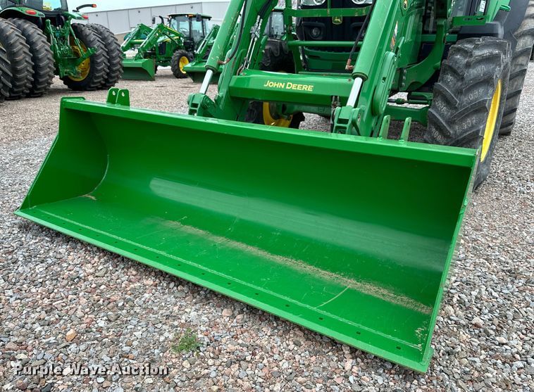image for item DG4299 2016 John Deere 6120M MFWD tractor