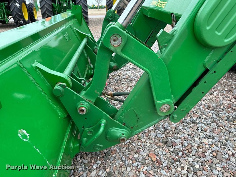 image for item DG4299 2016 John Deere 6120M MFWD tractor