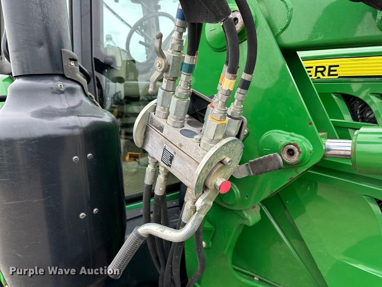 image for item DG4299 2016 John Deere 6120M MFWD tractor