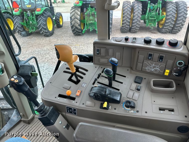 image for item DG4299 2016 John Deere 6120M MFWD tractor