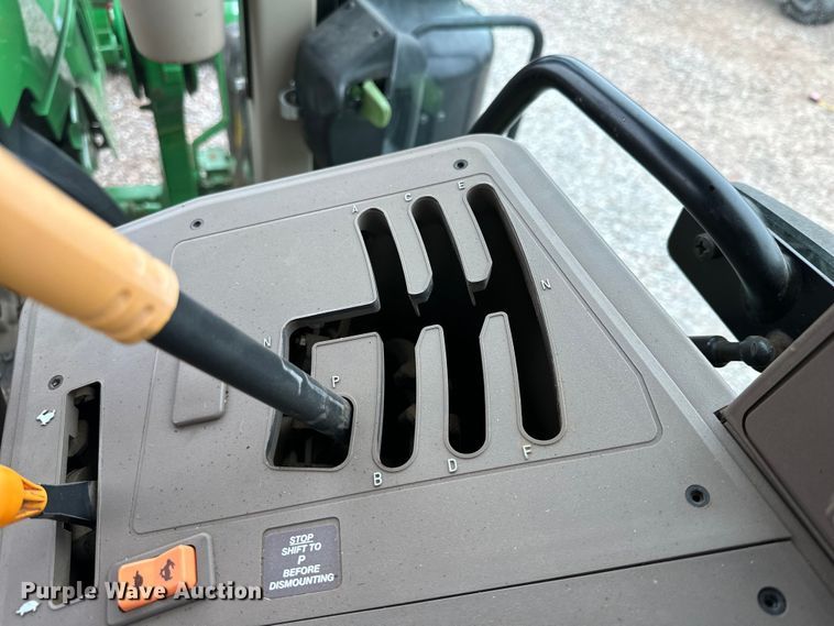 image for item DG4299 2016 John Deere 6120M MFWD tractor