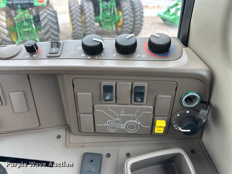 image for item DG4299 2016 John Deere 6120M MFWD tractor