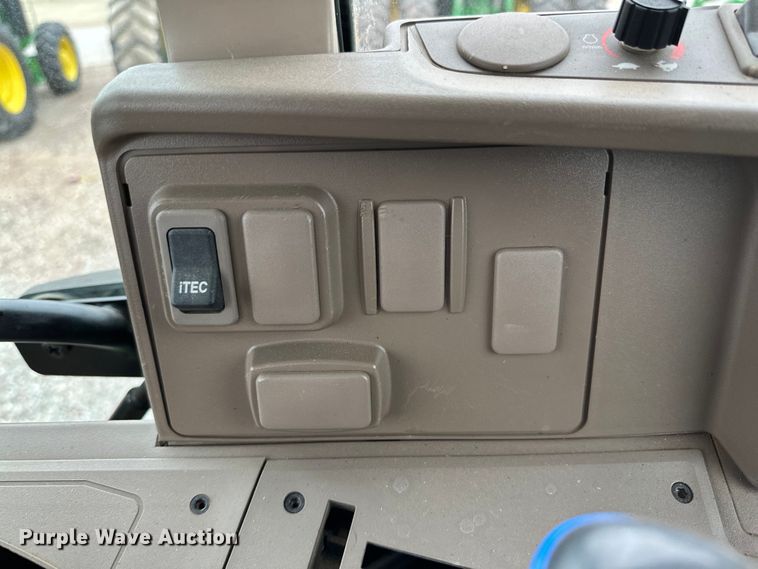 image for item DG4299 2016 John Deere 6120M MFWD tractor