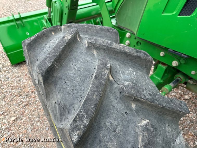 image for item DG4299 2016 John Deere 6120M MFWD tractor