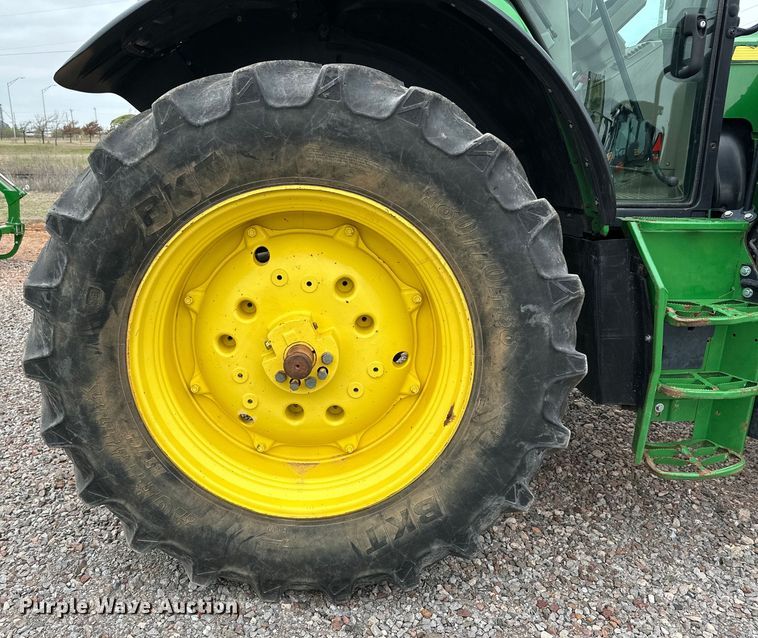 image for item DG4299 2016 John Deere 6120M MFWD tractor