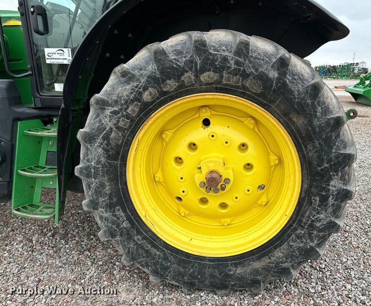 image for item DG4299 2016 John Deere 6120M MFWD tractor