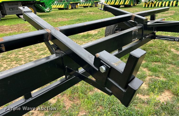 image for item DG4304 Hidden Valley HT30 header trailer