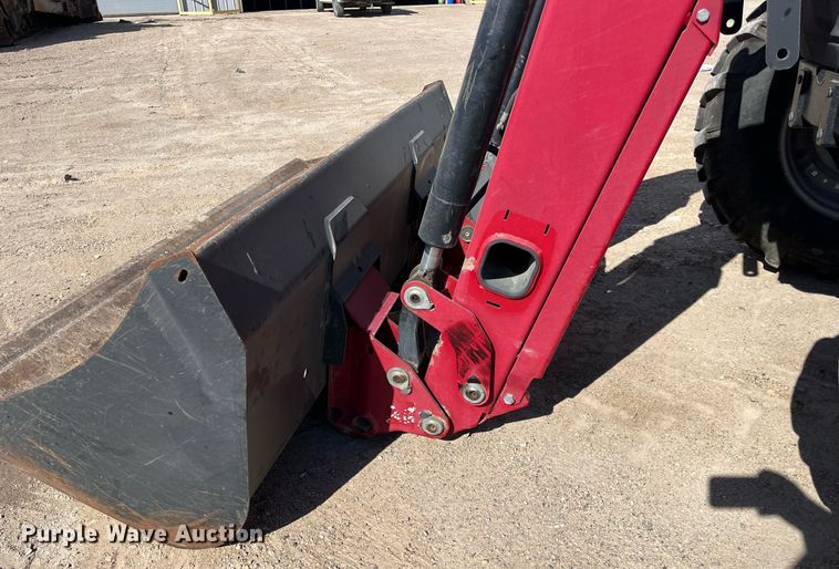 image for item DH8619 2014 Case IH Farmall 115U MFWD tractor