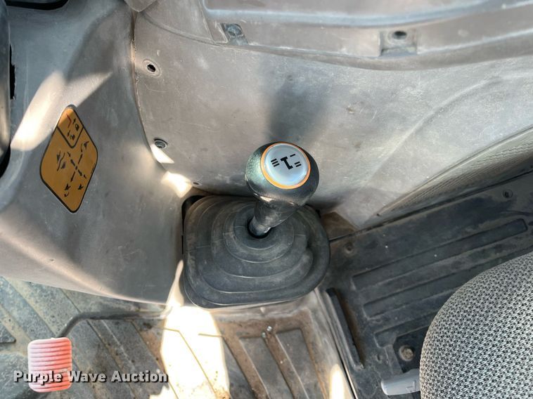 image for item DH8619 2014 Case IH Farmall 115U MFWD tractor