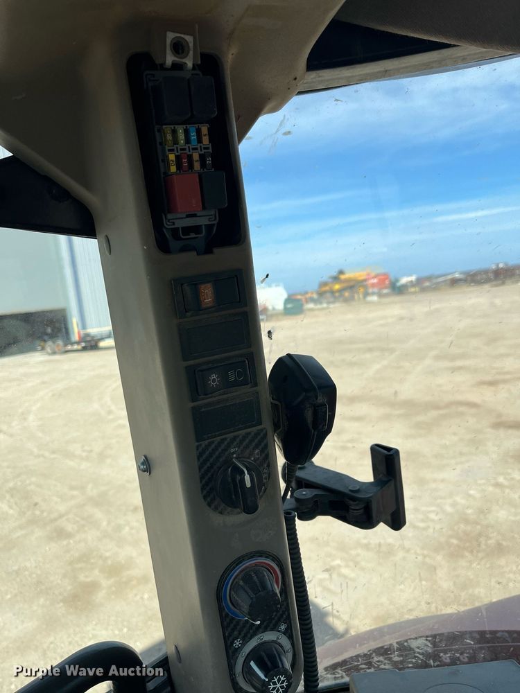 image for item DH8619 2014 Case IH Farmall 115U MFWD tractor