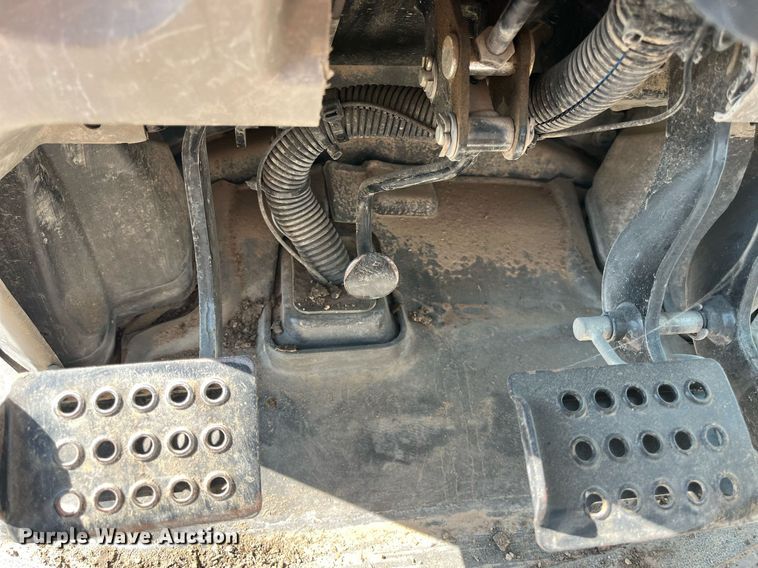 image for item DH8619 2014 Case IH Farmall 115U MFWD tractor