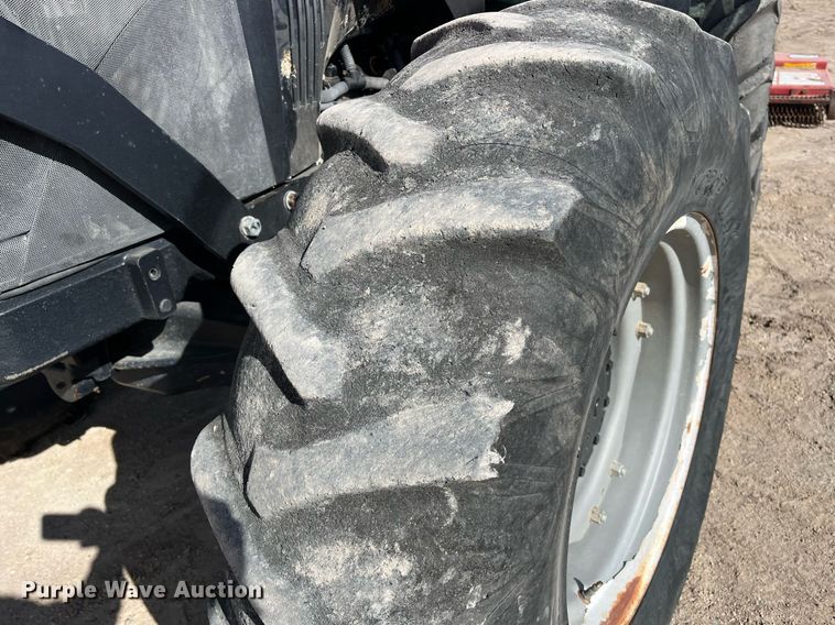 image for item DH8619 2014 Case IH Farmall 115U MFWD tractor