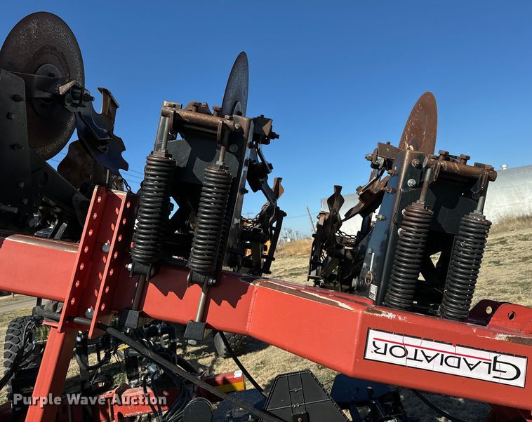 image for item DK6801 2011 Kuhn 1200T strip-till