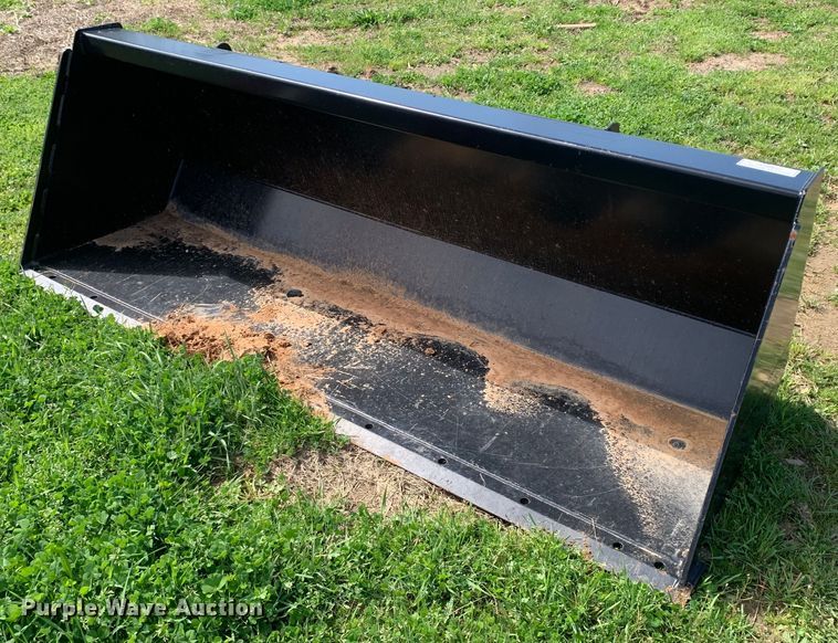 image for item DM7774 2022 Massey Ferguson  5710 Dyna-4 MFWD tractor