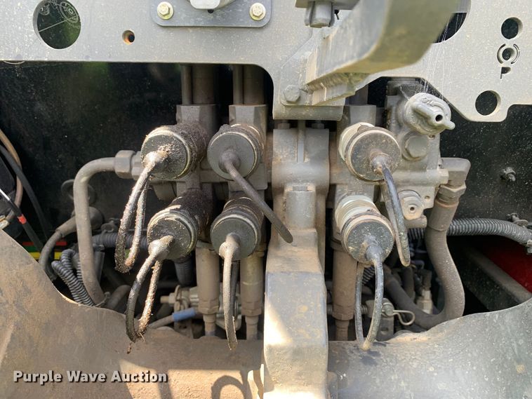 image for item DM7774 2022 Massey Ferguson  5710 Dyna-4 MFWD tractor