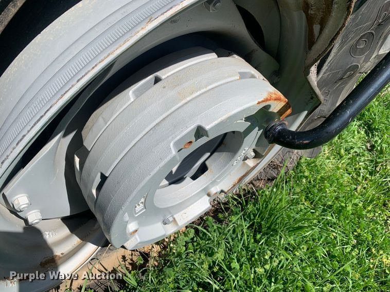 image for item DM7774 2022 Massey Ferguson  5710 Dyna-4 MFWD tractor