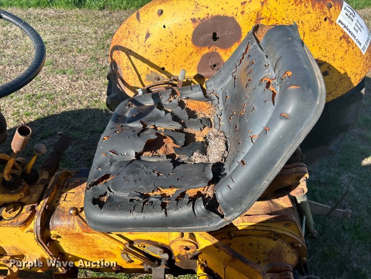 image for item DN0721 1967 Massey Ferguson 2135 tractor