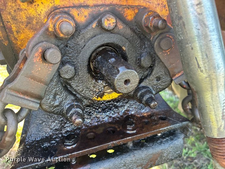 image for item DN0721 1967 Massey Ferguson 2135 tractor