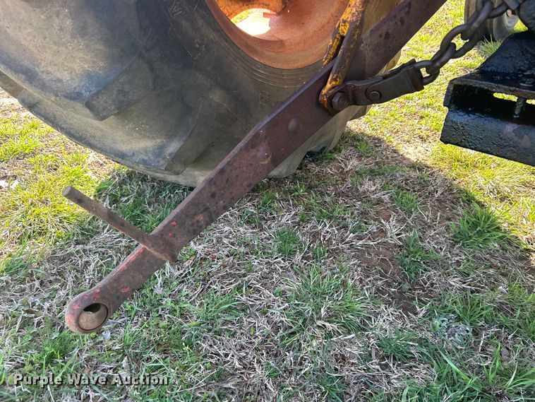 image for item DN0721 1967 Massey Ferguson 2135 tractor