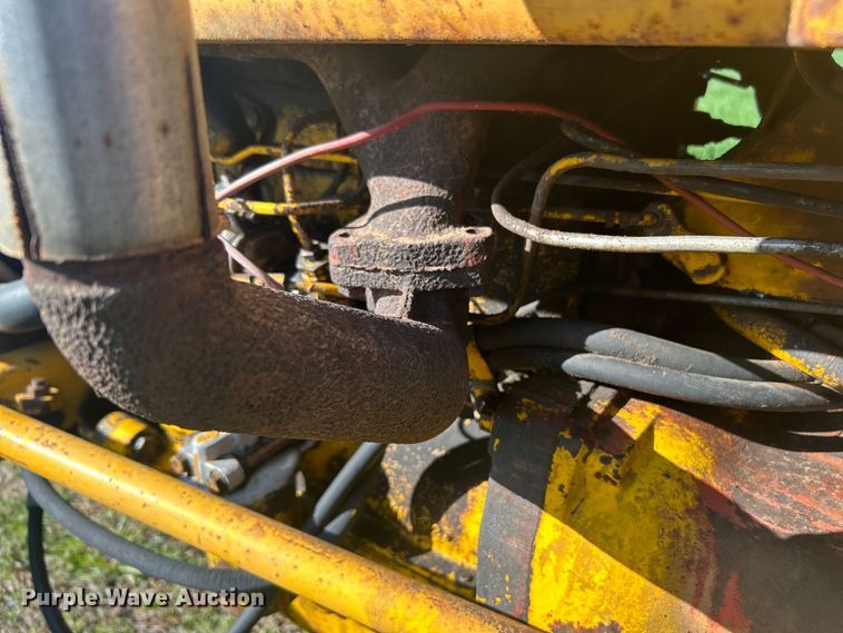 image for item DN0721 1967 Massey Ferguson 2135 tractor