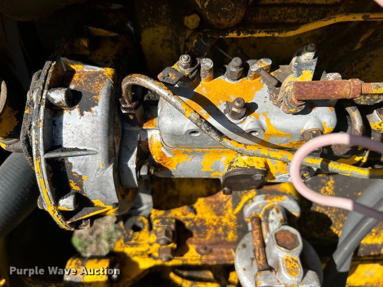 image for item DN0721 1967 Massey Ferguson 2135 tractor