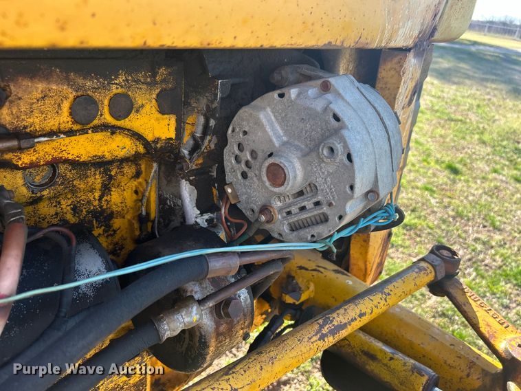 image for item DN0721 1967 Massey Ferguson 2135 tractor