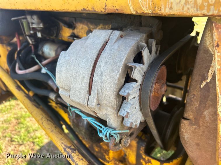 image for item DN0721 1967 Massey Ferguson 2135 tractor