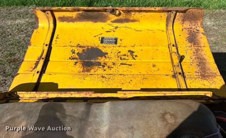 image for item DN0721 1967 Massey Ferguson 2135 tractor