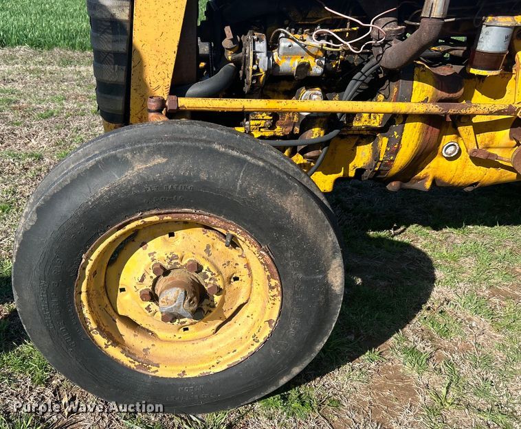 image for item DN0721 1967 Massey Ferguson 2135 tractor