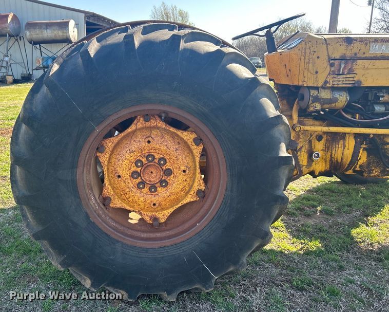 image for item DN0721 1967 Massey Ferguson 2135 tractor