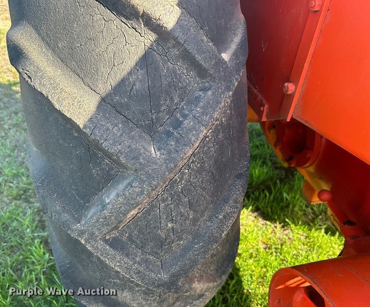 image for item DN0722 1938 Allis Chalmers U tractor