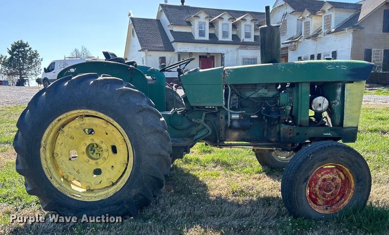 image for item DN0728 1974 John Deere 2030A tractor