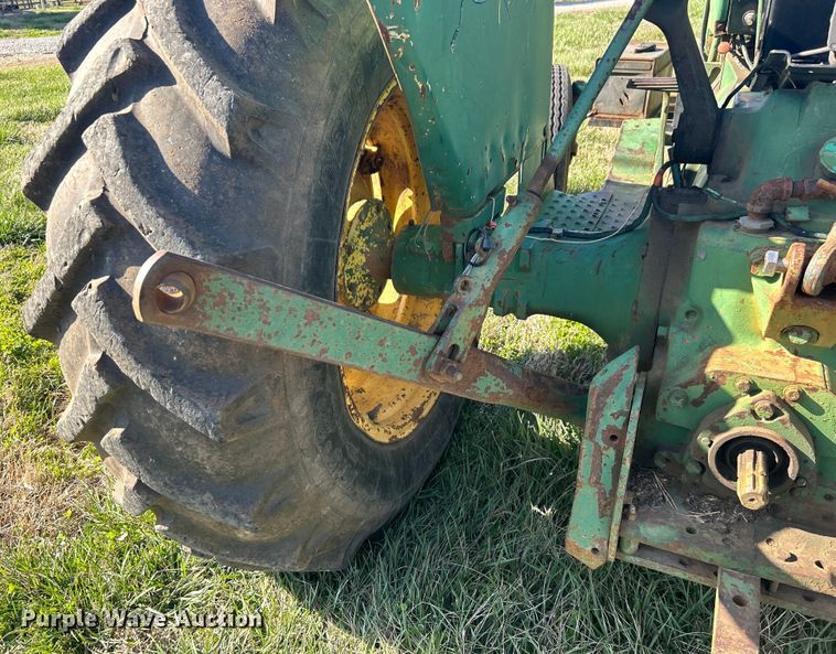 image for item DN0728 1974 John Deere 2030A tractor