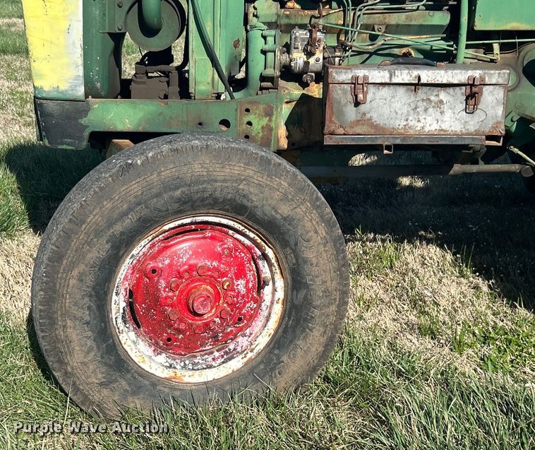 image for item DN0728 1974 John Deere 2030A tractor