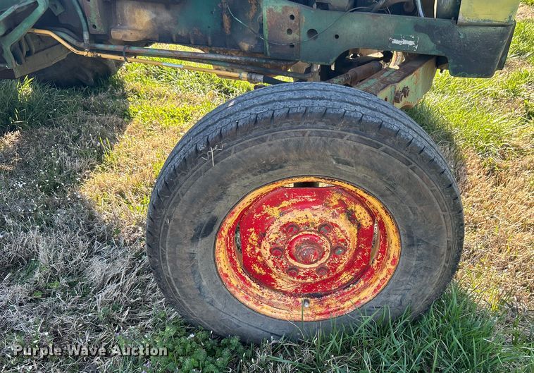 image for item DN0728 1974 John Deere 2030A tractor